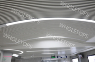 bout droit en aluminium décoratif de plafond de 20mm pliant la forme onduleuse de profil carré de tube